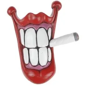 CALAMITA CANNABUDS LIP WITH CIGARET (Labbro con sigaretta)