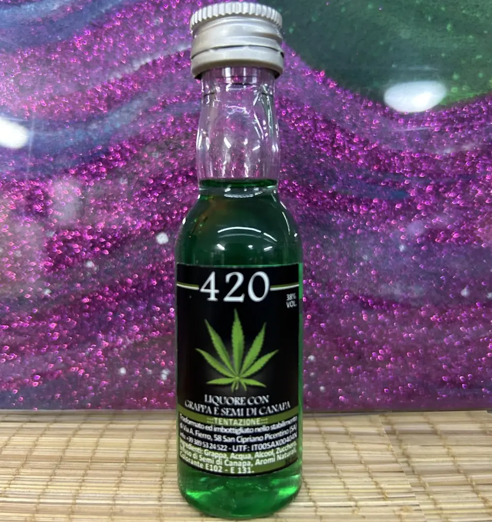 GRAPPA CANNABIS 420 38° 30 ml TENTAZIONE